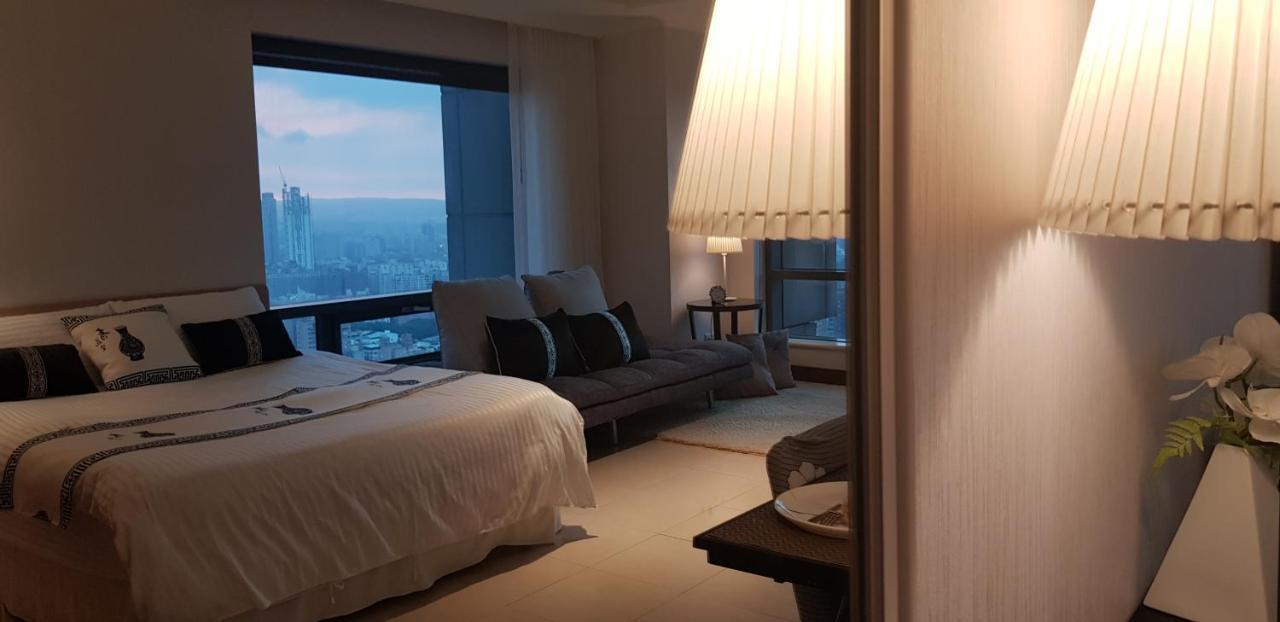 Corner Inn Taichung Buitenkant foto